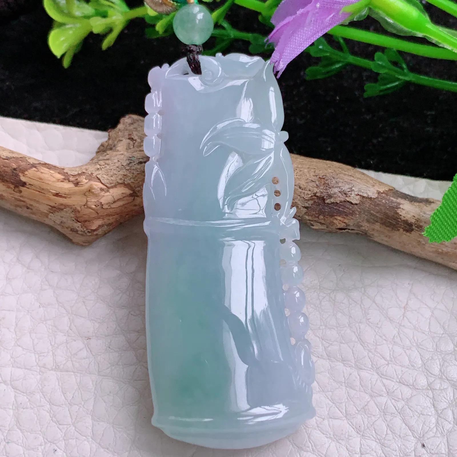 zen实拍62*25*12缅甸翡翠A货胶感淡春带彩竹节 胸有成竹玉吊坠 玉挂件