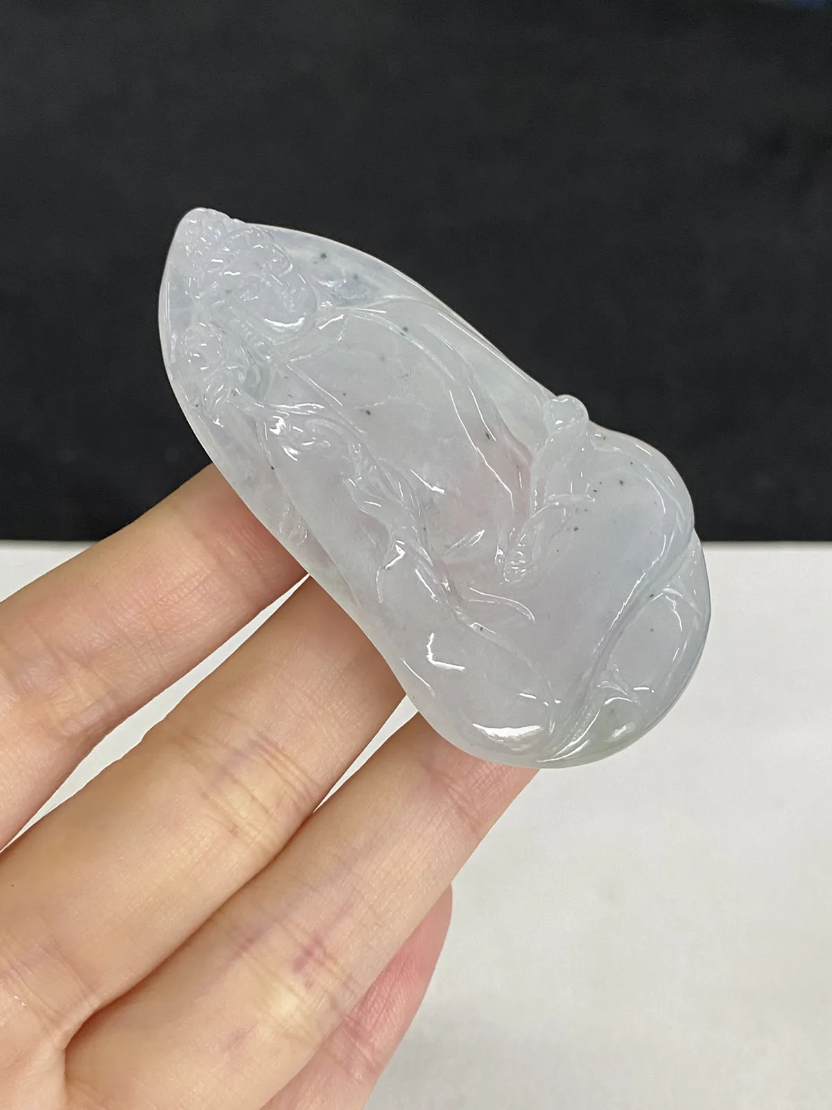 翡翠冰糯种白色吊坠
