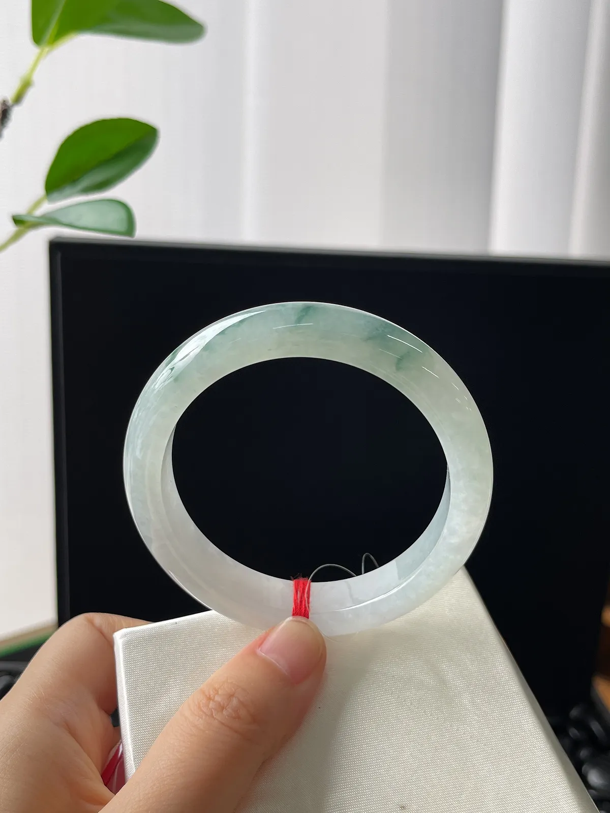 正圈54.2圈口，翡翠冰糯种飘花手镯
