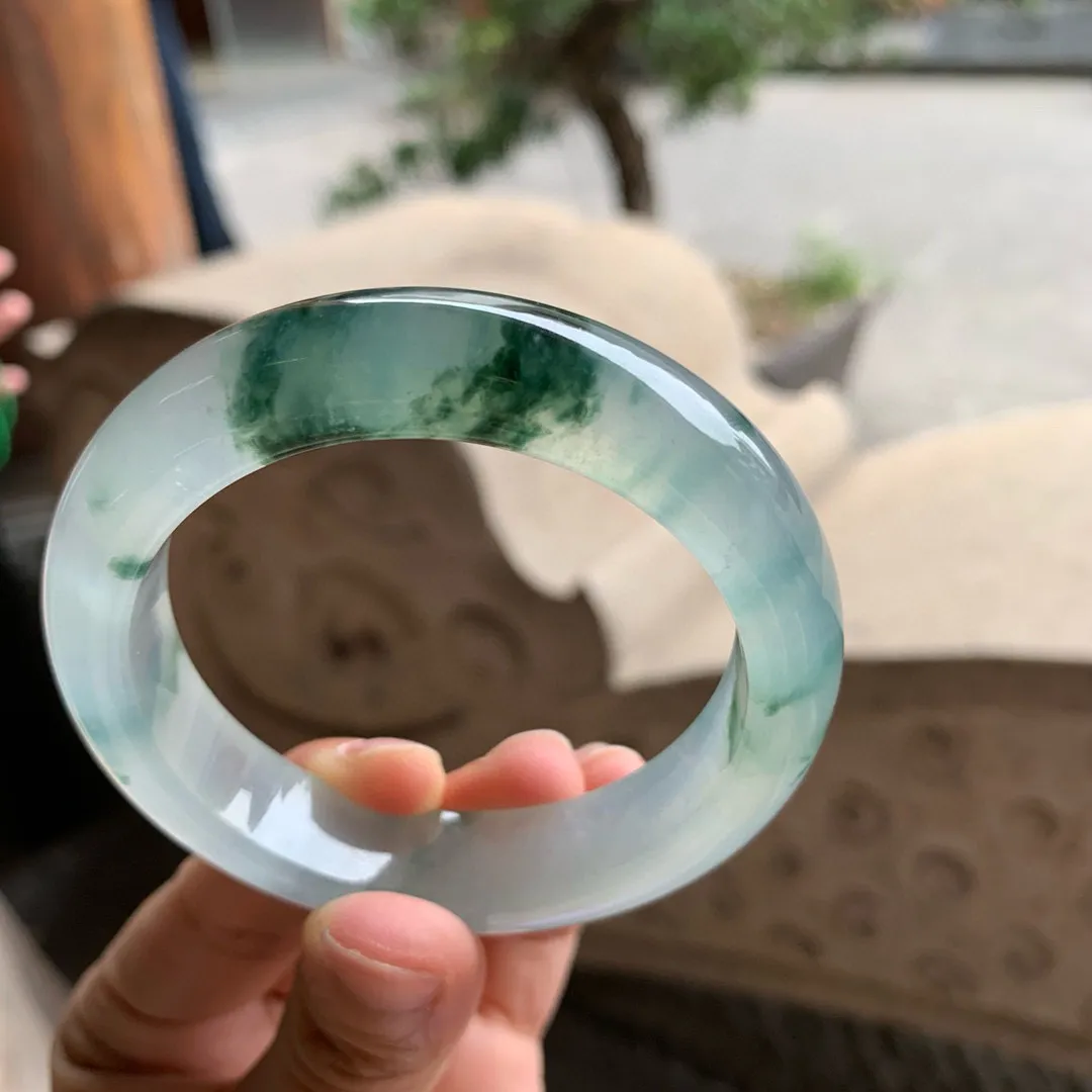 正圈玻璃种飘花 一丝牛毛纹无碍 尺寸:55.3/13.2/9.2  荧光闪闪 强刚光 懂货来