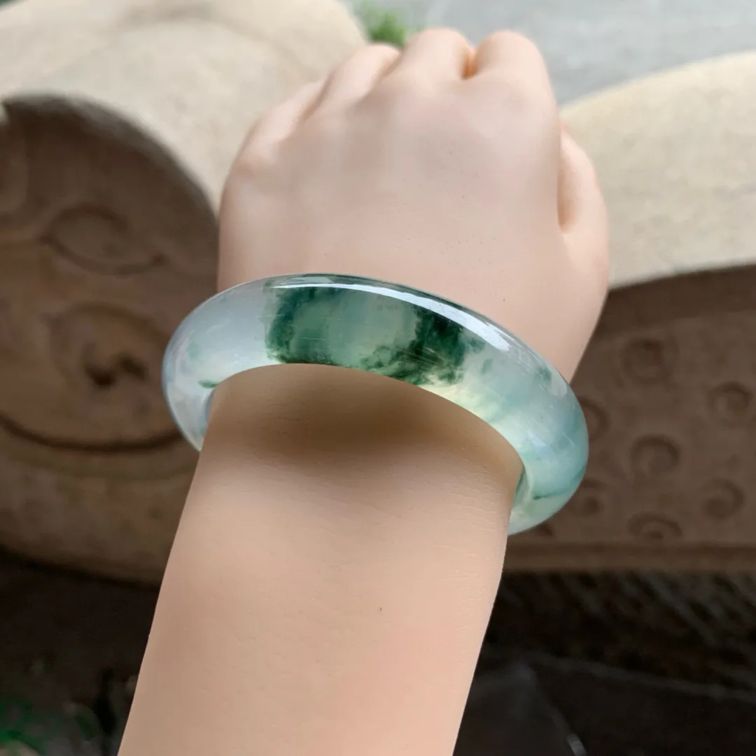 正圈玻璃种飘花 一丝牛毛纹无碍 尺寸:55.3/13.2/9.2  荧光闪闪 强刚光 懂货来