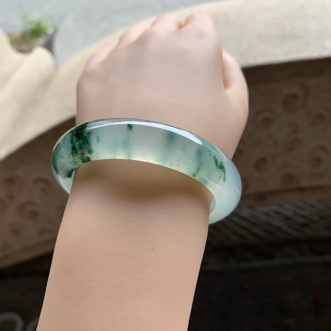正圈玻璃种飘花 一丝牛毛纹无碍 尺寸:55.3/13.2/9.2  荧光闪闪 强刚光 懂货来