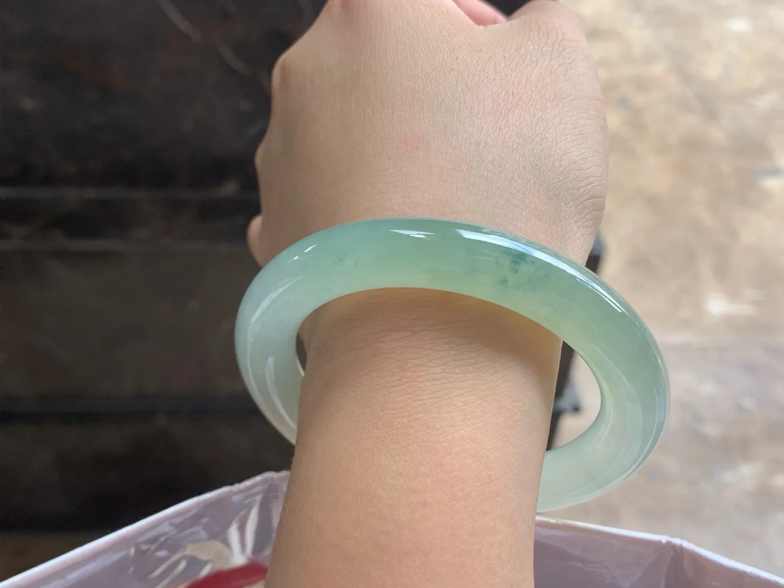 56-11

冰种圆条手镯^_^水润冰透