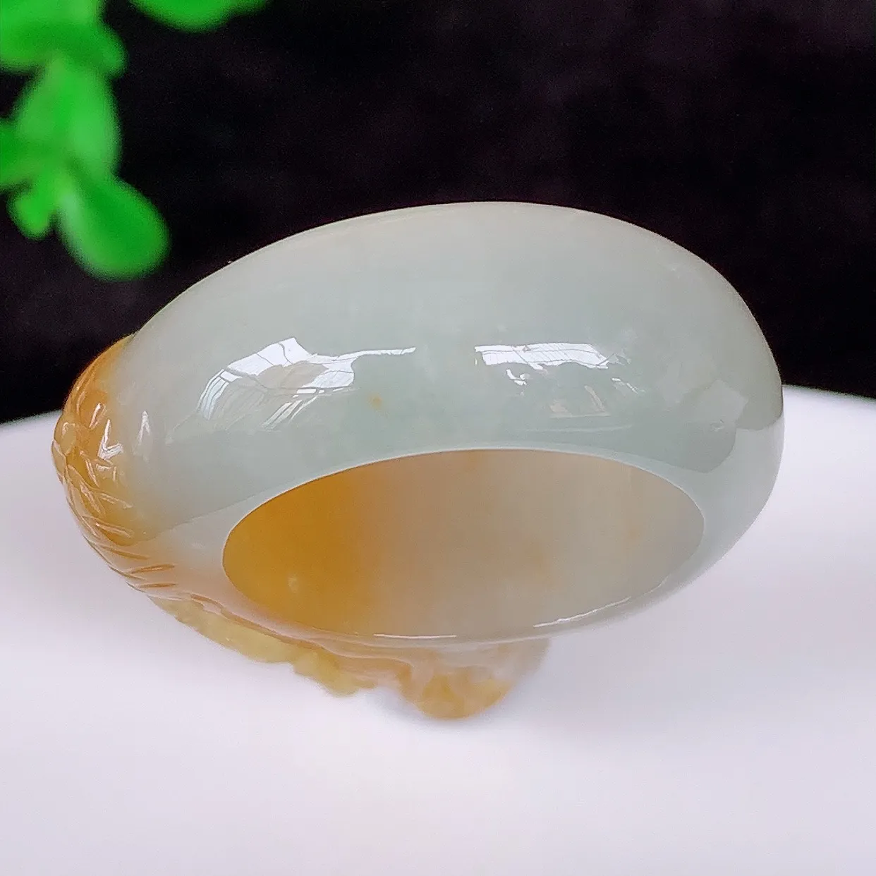 自然光实拍，冰润黄翡龙头19mm内径翡翠扳指，冰润指环，玉扳指，财源滚滚，玉质细腻起胶，20圈口，种水好！#1.6
