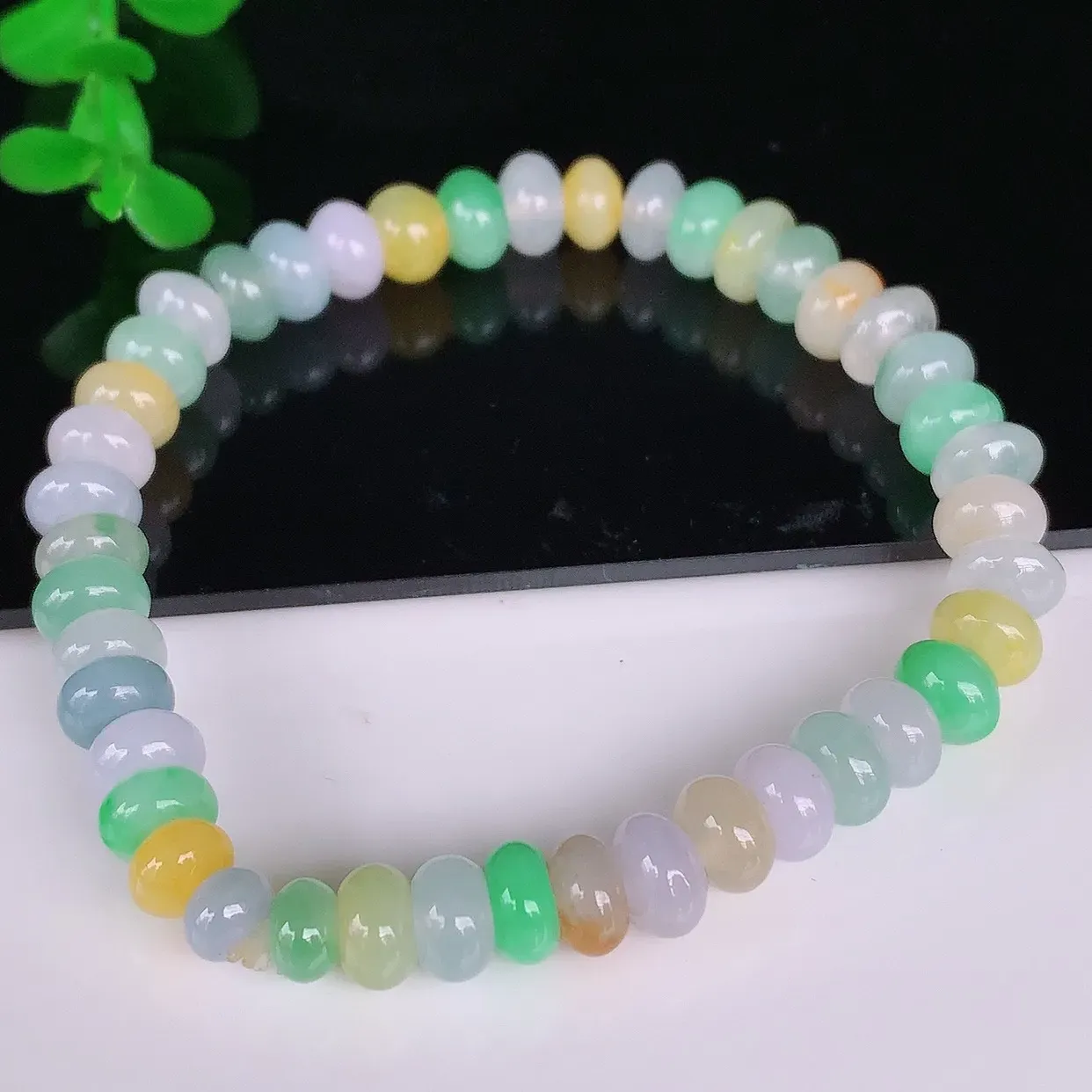 自然光实拍，冰润冰糯种多彩算盘珠翡翠手串手链，种老水足，冰清玉润  颜色漂亮  #46.6取一尺寸7*3.5mm