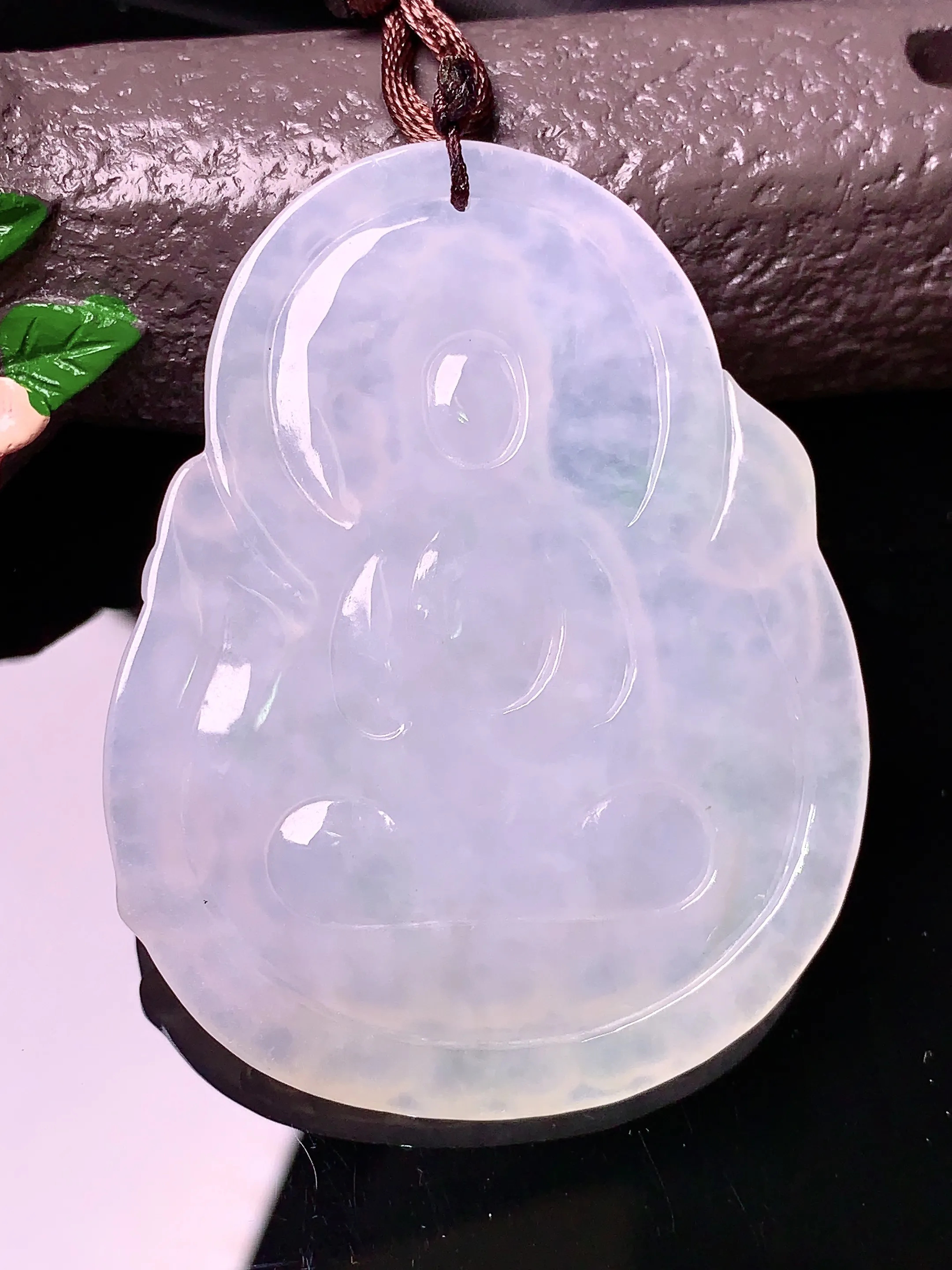 冰种观音吊坠 玉质细腻 色泽清新艳丽 整体尺寸57.8*45.3*6