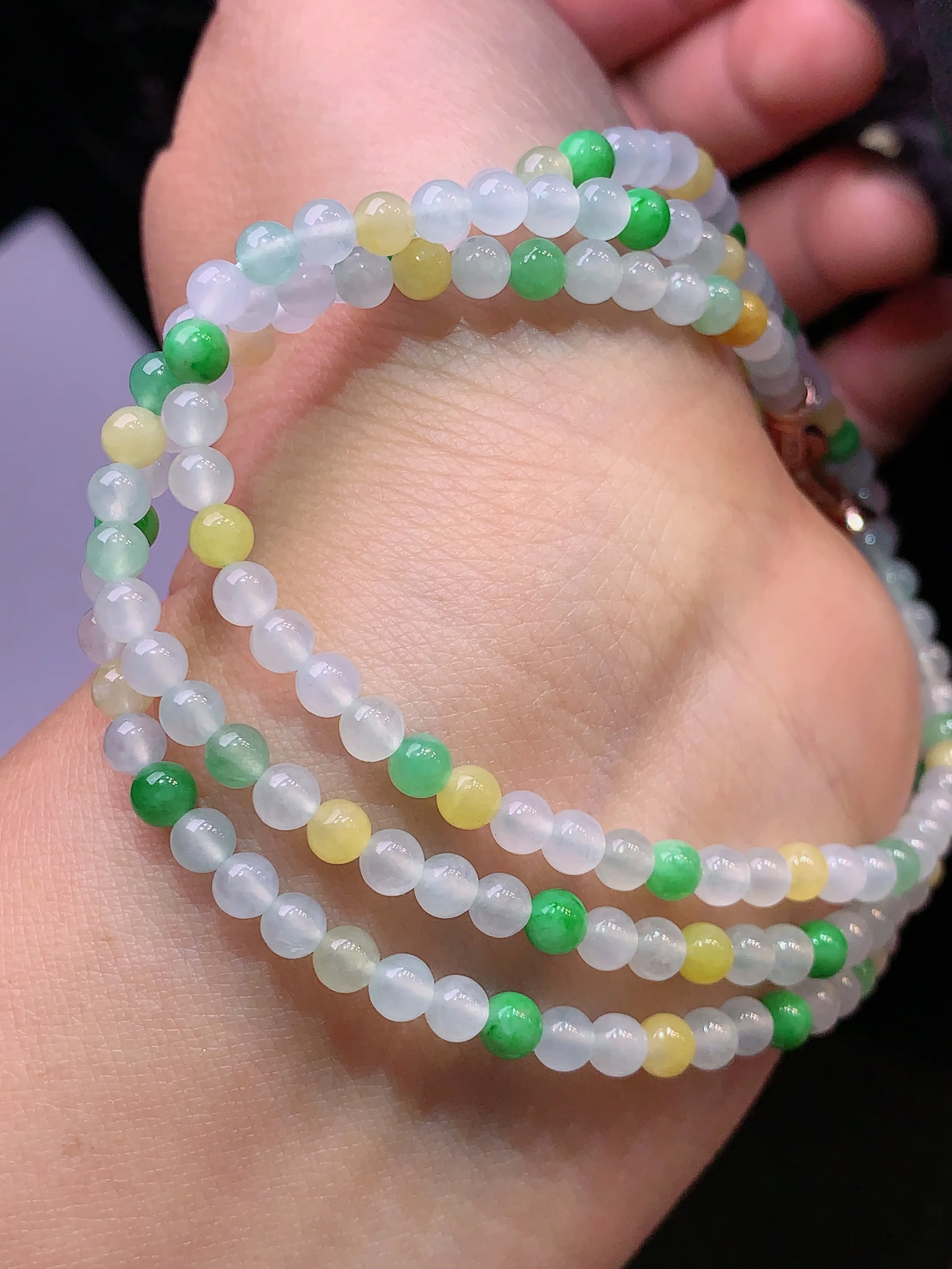 多宝圆珠项链 玉质细腻 色泽清新艳丽 整体尺寸3.8