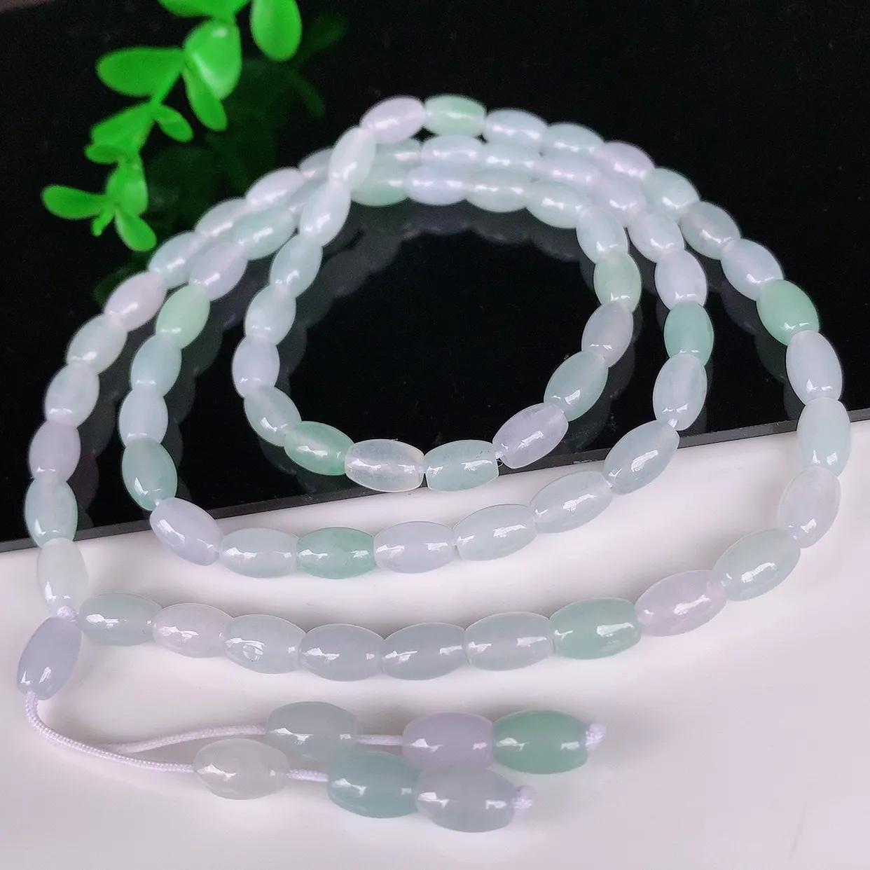 自然光实拍，冰润冰种三彩路路通项链  翡翠项链 （装饰扣）玉质细腻  冰清玉润  颜色漂亮  #46.6尺寸8.5*5.8mm
