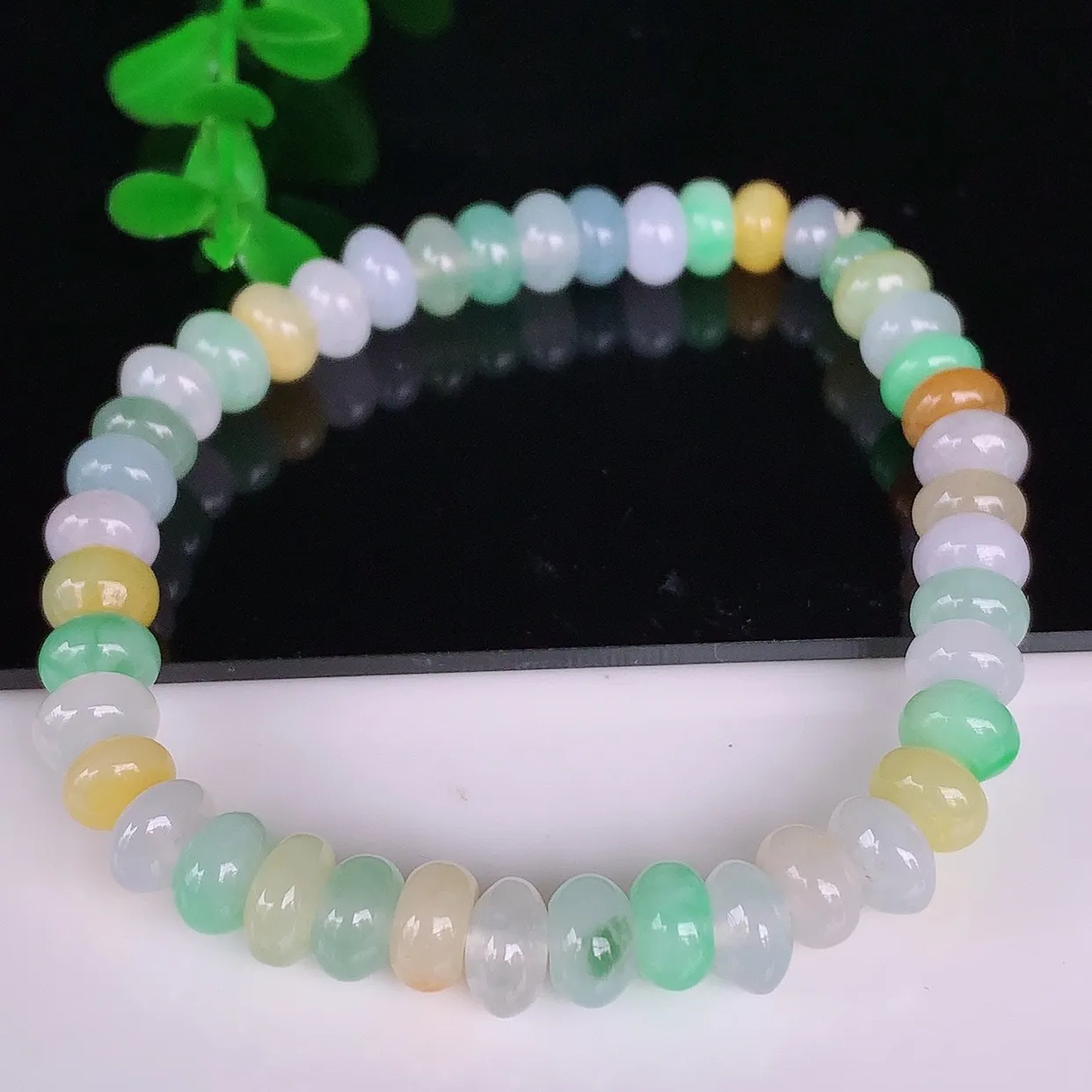 自然光实拍，冰润冰糯种多彩算盘珠翡翠手串手链，种老水足，冰清玉润  颜色漂亮  #46.6取一尺寸7*3.5mm