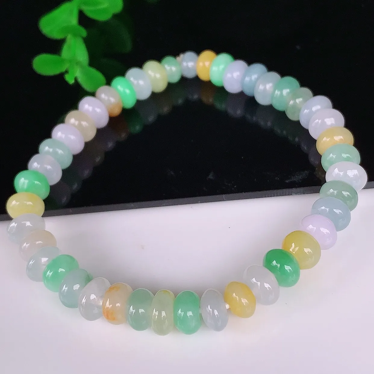 自然光实拍，冰润冰糯种多彩算盘珠翡翠手串手链，种老水足，冰清玉润  颜色漂亮  #46.6取一尺寸7*3.5mm