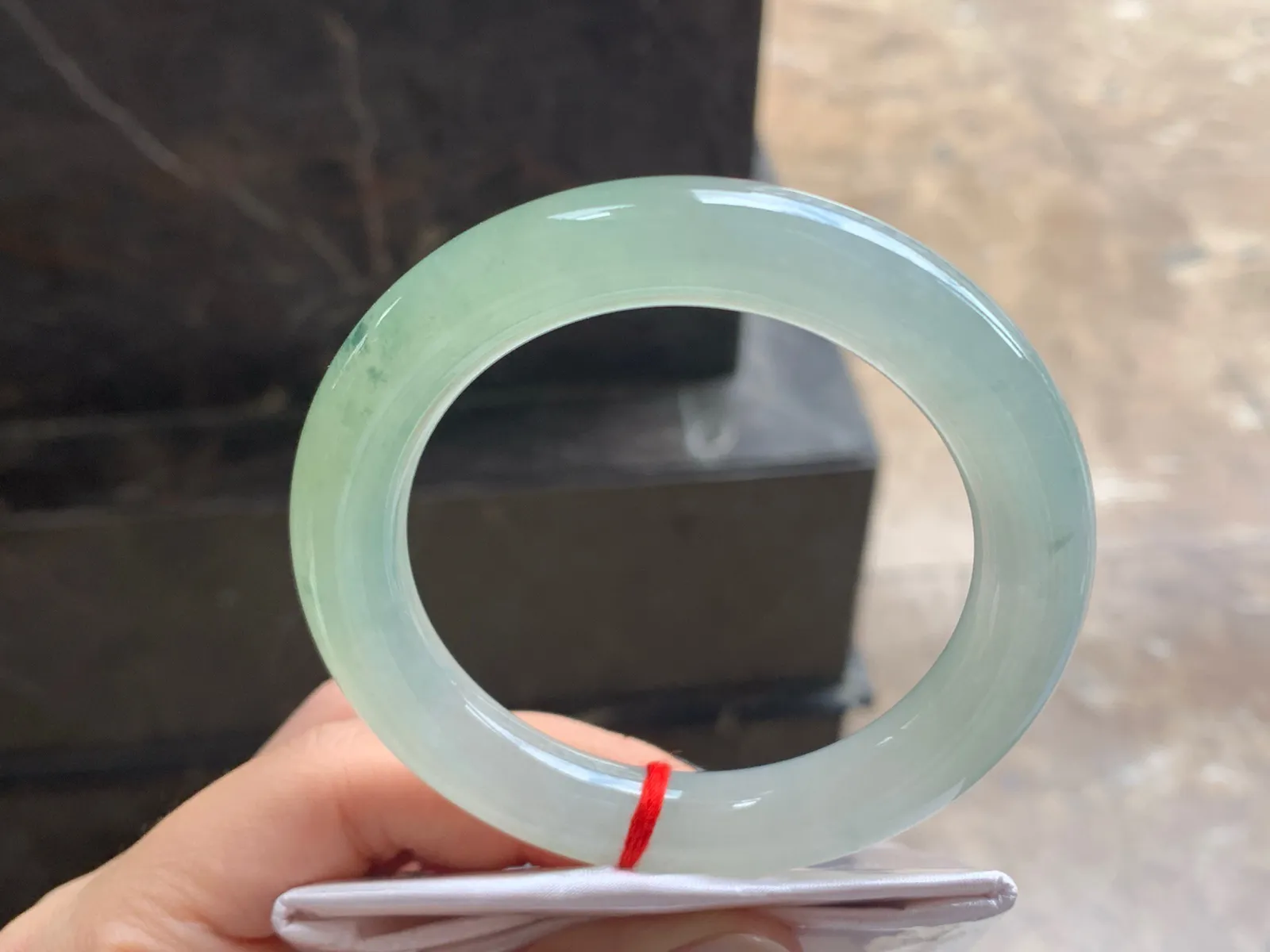 56-11

冰种圆条手镯^_^水润冰透