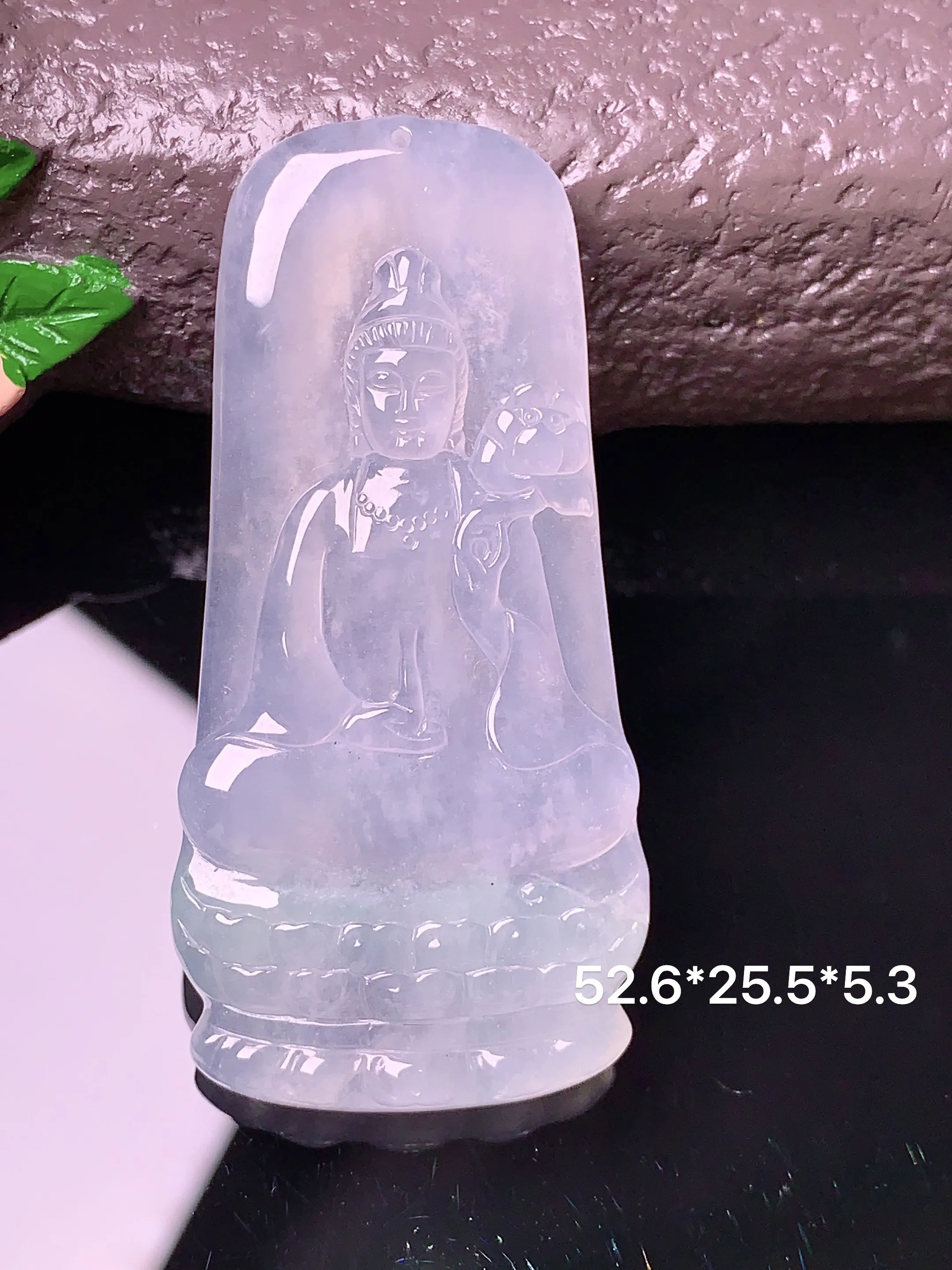冰种观音吊坠 玉质细腻 色泽清新艳丽 整体尺寸52.6*25.5*5.3