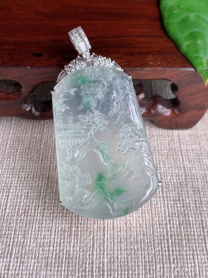 缅甸a货翡翠ddj老坑高冰种18K金镶嵌飘绿意境山水牌吊坠 整体50×38.3×24.8×8.3mm 12.27