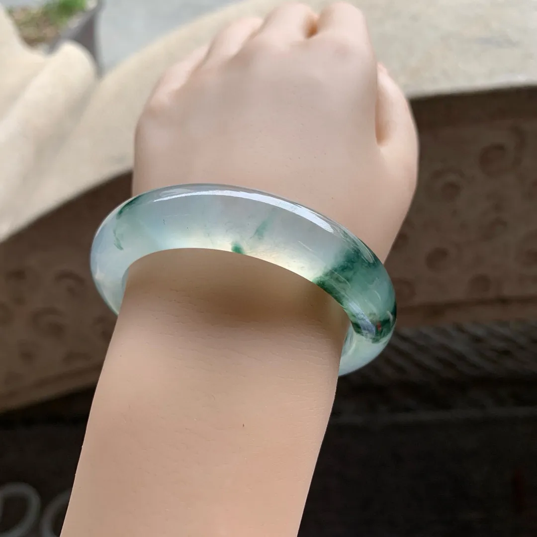 正圈玻璃种飘花 一丝牛毛纹无碍 尺寸:55.3/13.2/9.2  荧光闪闪 强刚光 懂货来