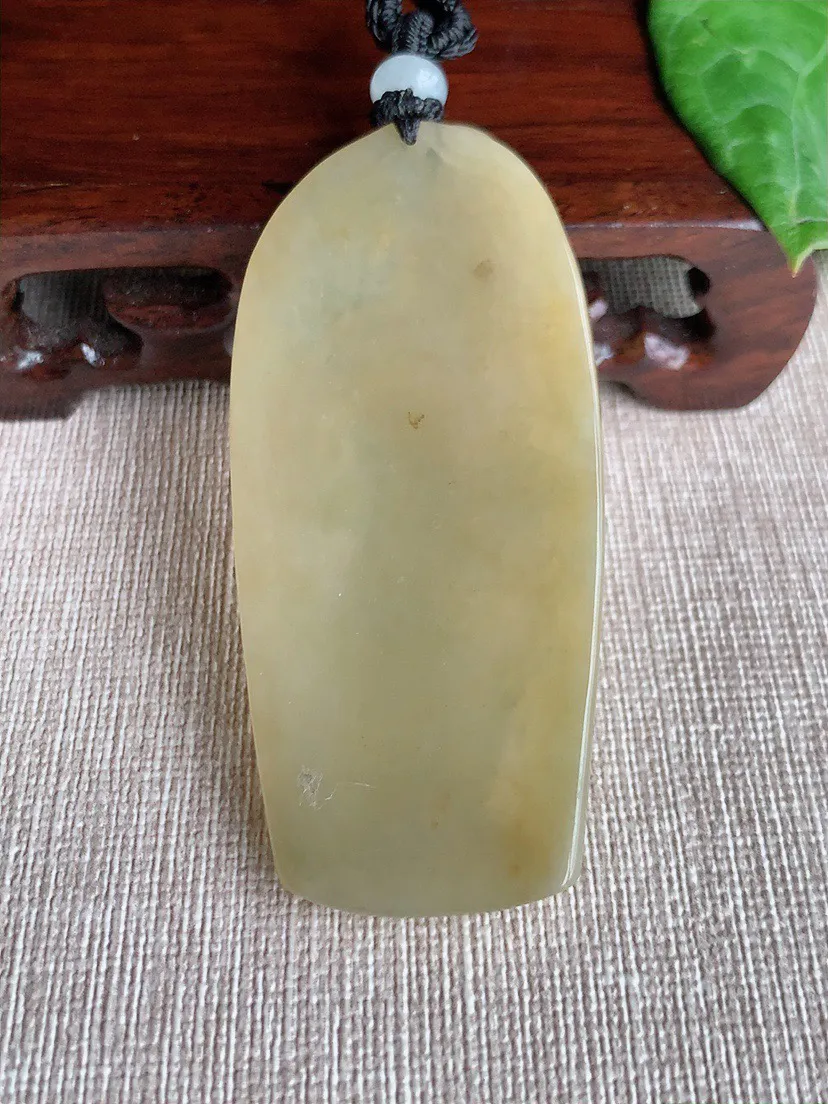 缅甸a货翡翠ddj老坑冰种黄翡关公吊坠 整体67.5×30.6×6mm 29.00