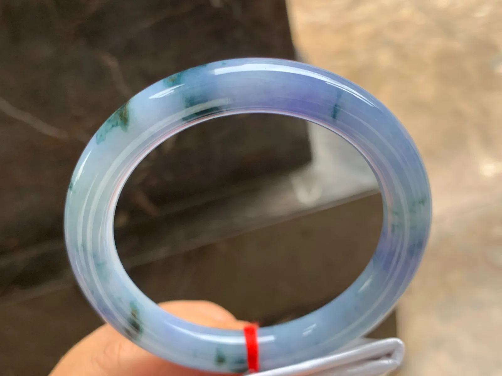 56-9.5mm
紫罗兰飘花圆条手镯 种好细腻 茄紫色