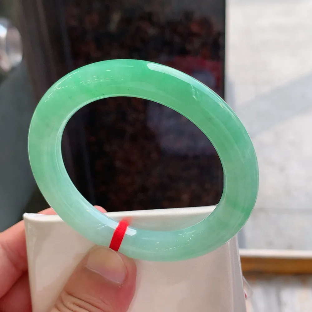圆条冰阳绿 无瑕 尺寸:54.6/10 色阳🥰🥰