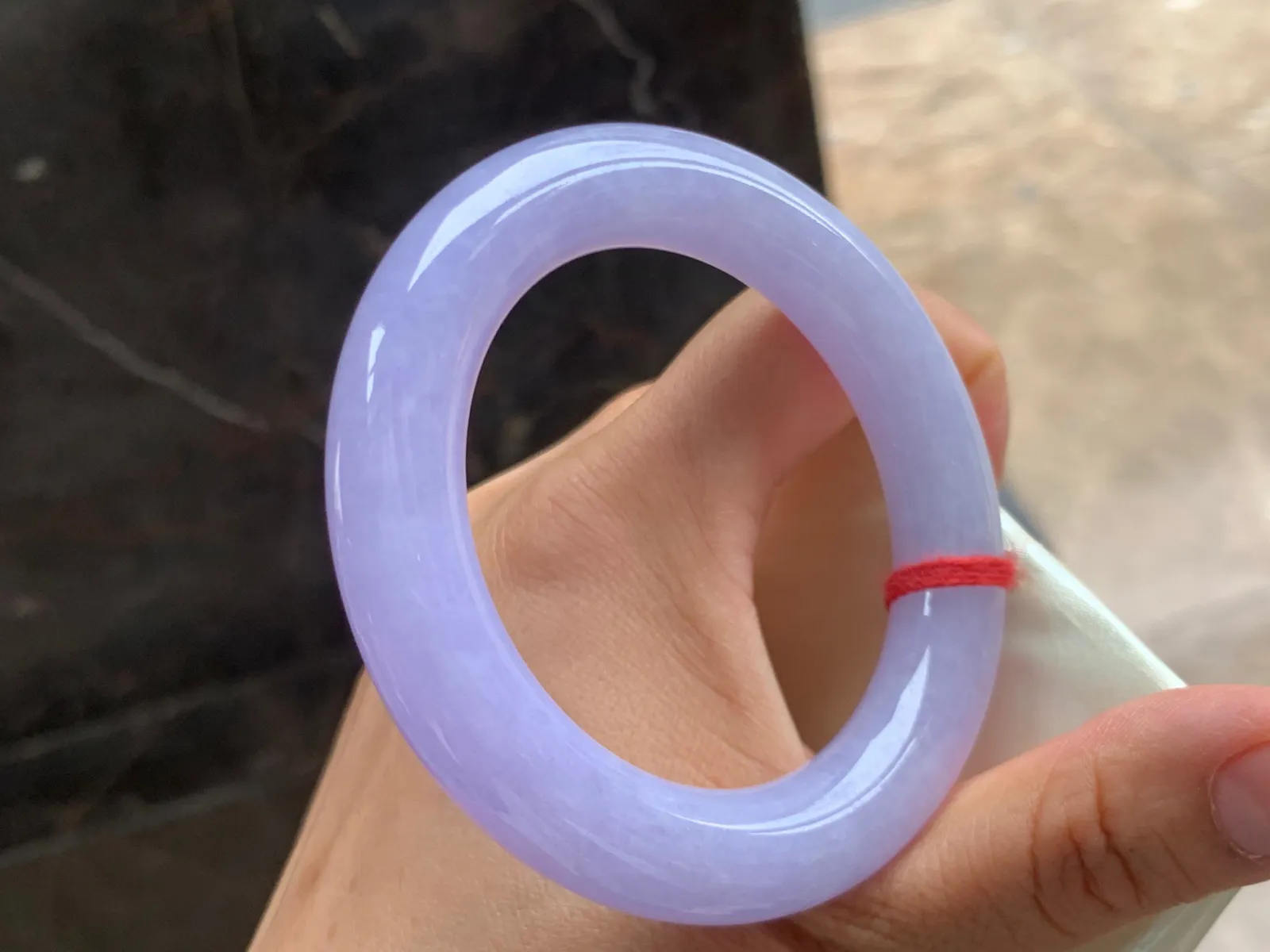 52.5-11mm
紫罗兰圆条手镯 颜色浓郁 条形优秀 上手高贵大气