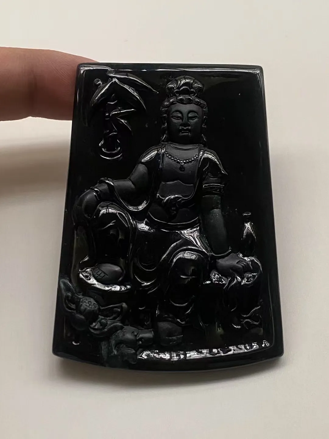 墨翠【竹林观音】细腻干净，黑度极黑、性价比高，雕工精湛，打灯透绿‘