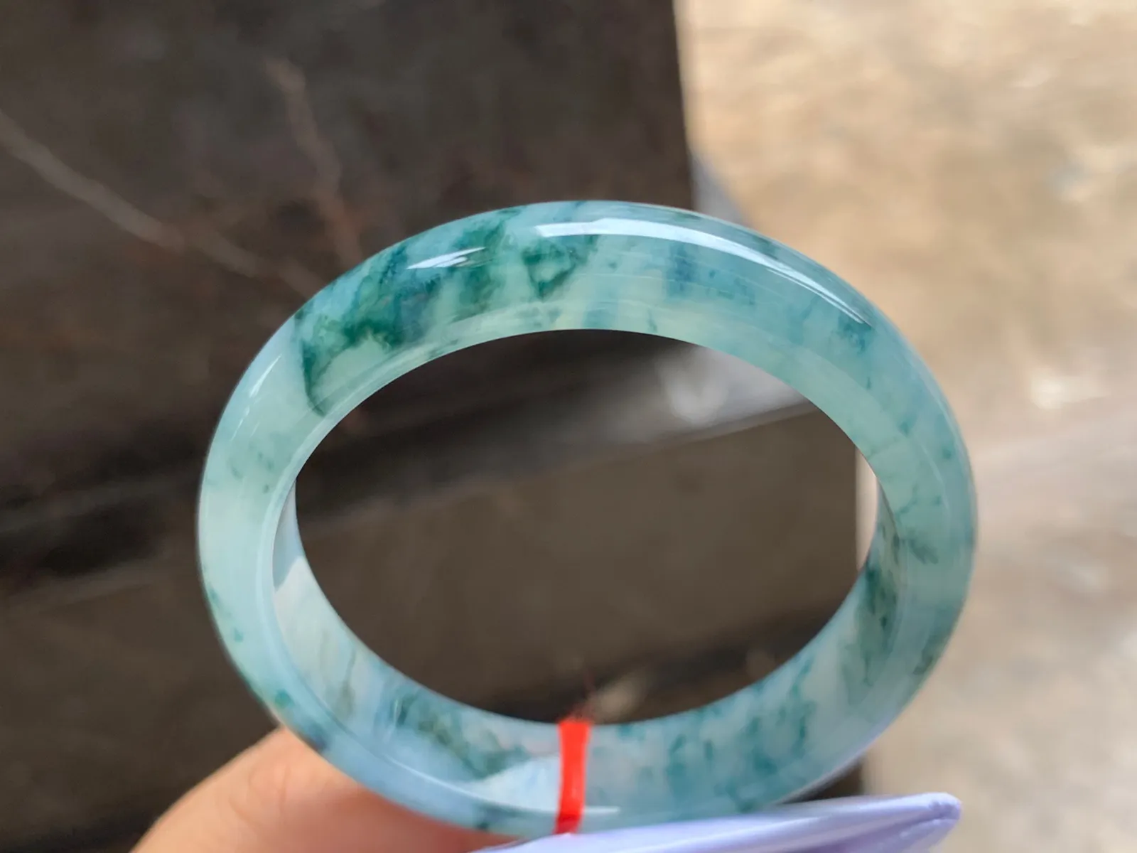 54-12-7.5mm
飘花手镯 种好细腻 花色均匀