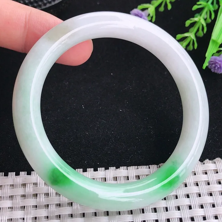 自然光53圈口老坑精美飘阳绿圆条手镯翡翠玉镯尺寸53/9.5/9.3
