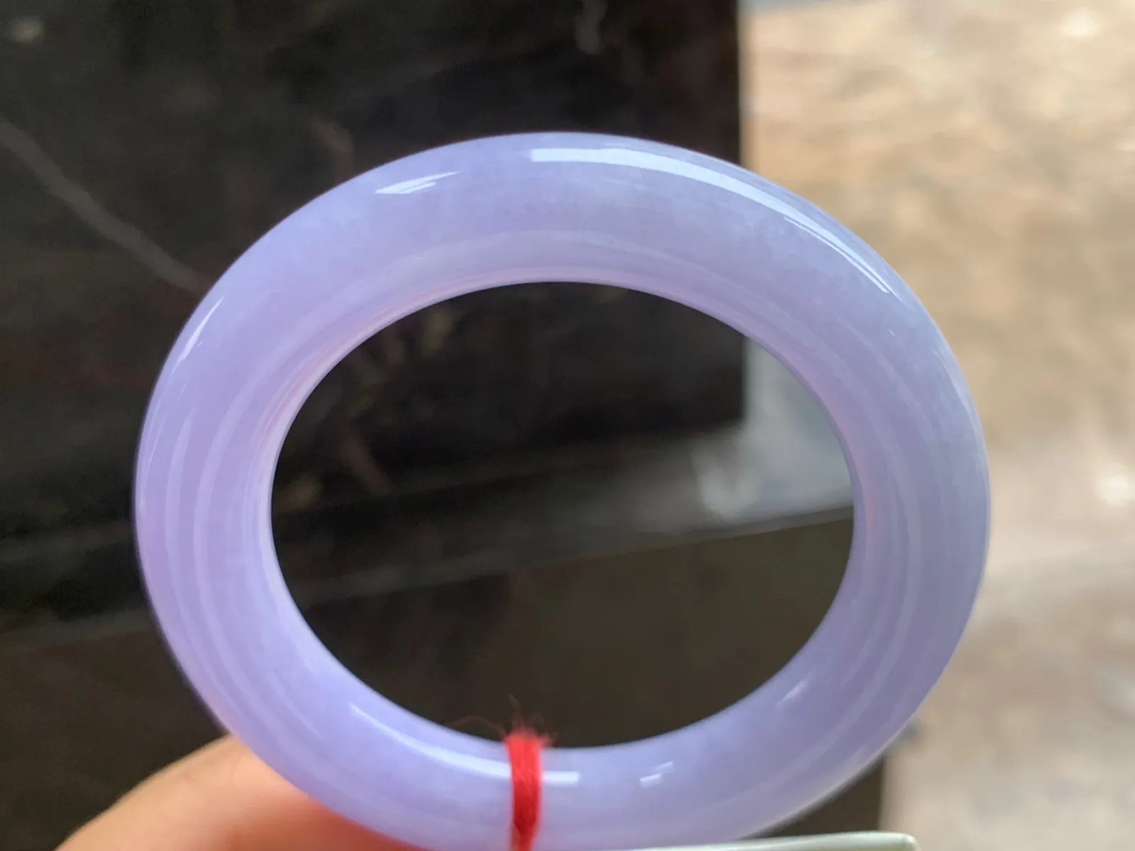 52.5-11mm
紫罗兰圆条手镯 颜色浓郁 条形优秀 上手高贵大气