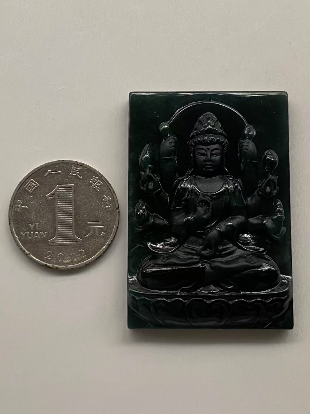 墨翠【千手观音】细腻干净，黑度好，性价比高，雕工精湛，打灯透绿‘