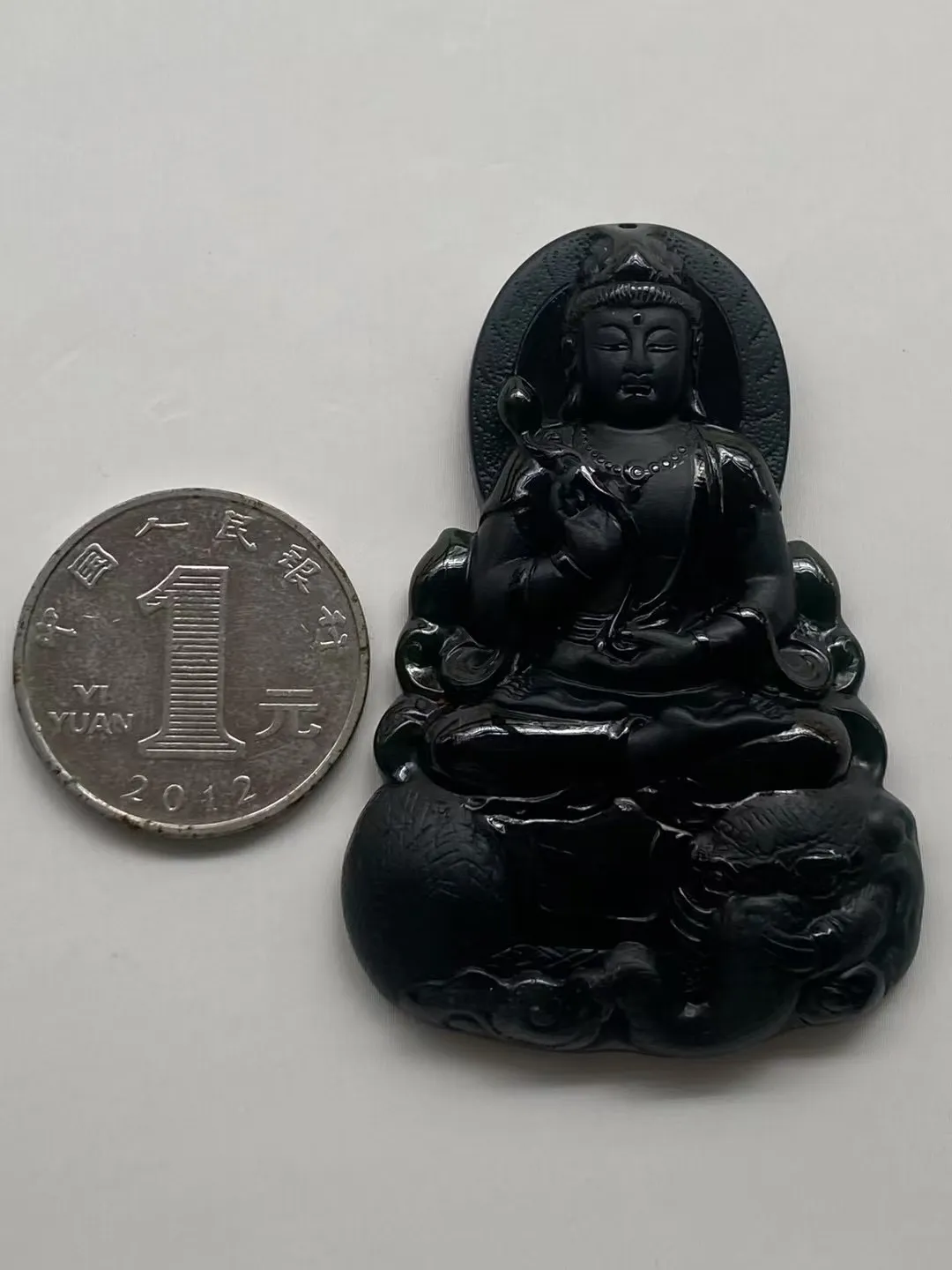 墨翠【普贤菩萨】细腻干净，黑度极黑、性价比高，雕工精湛，打灯透绿.