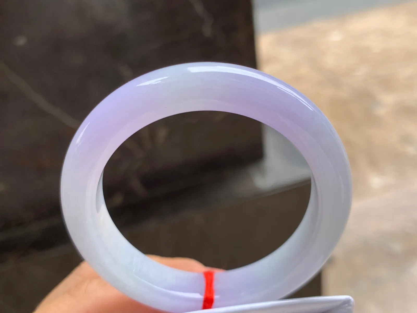 51-12-8.5mm
紫罗兰手镯 底子细腻 颜色漂亮
