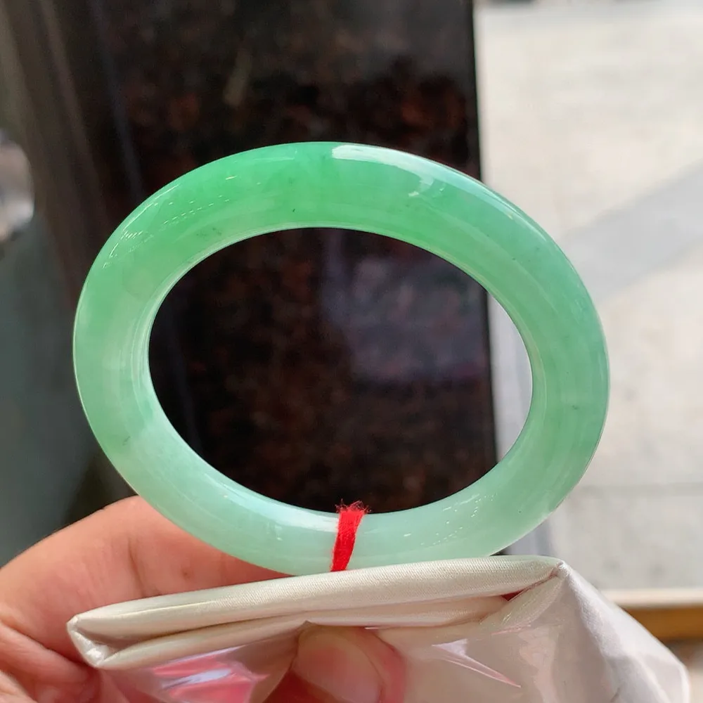 圆条冰阳绿 无瑕 尺寸:54.6/10 色阳🥰🥰
