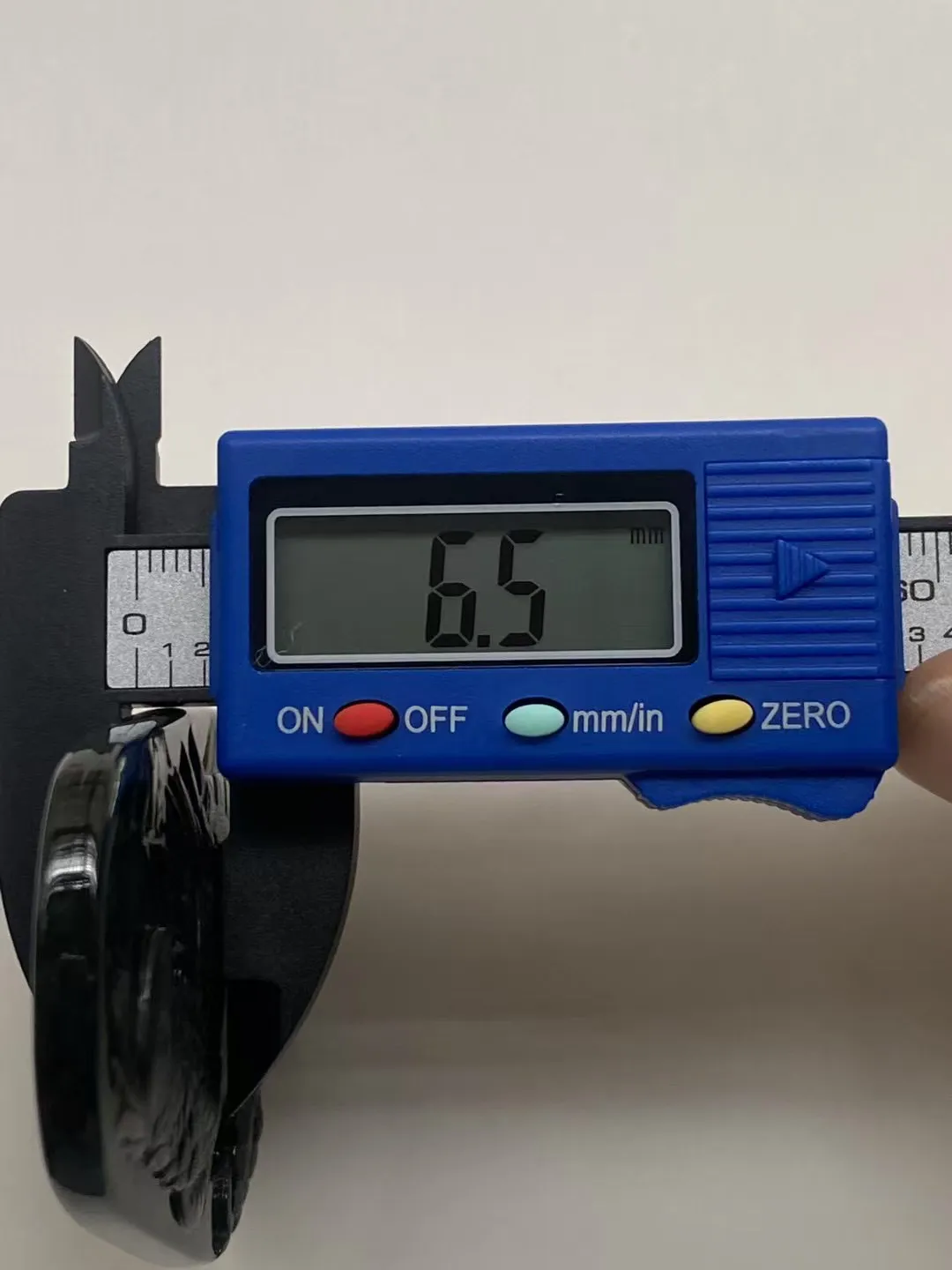 墨翠【大展宏图】细腻干净，黑度极黑、性价比高，雕工精湛，打灯透绿‘