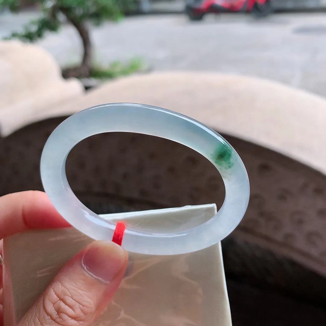 贵妃冰玻飘朵花 无瑕 尺寸:51.3/43.1/7.9/7.1 荧光闪闪