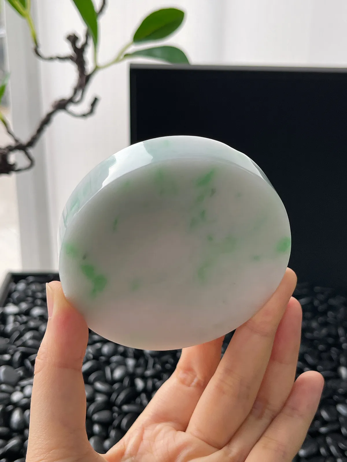 翡翠镯饼，正圈最大做59，圆条最大做55