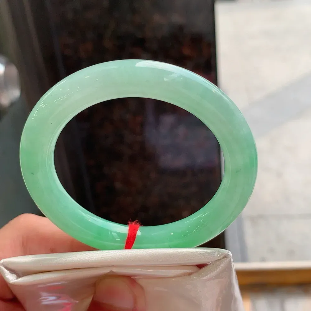 圆条冰阳绿 无瑕 尺寸:54.6/10 色阳🥰🥰