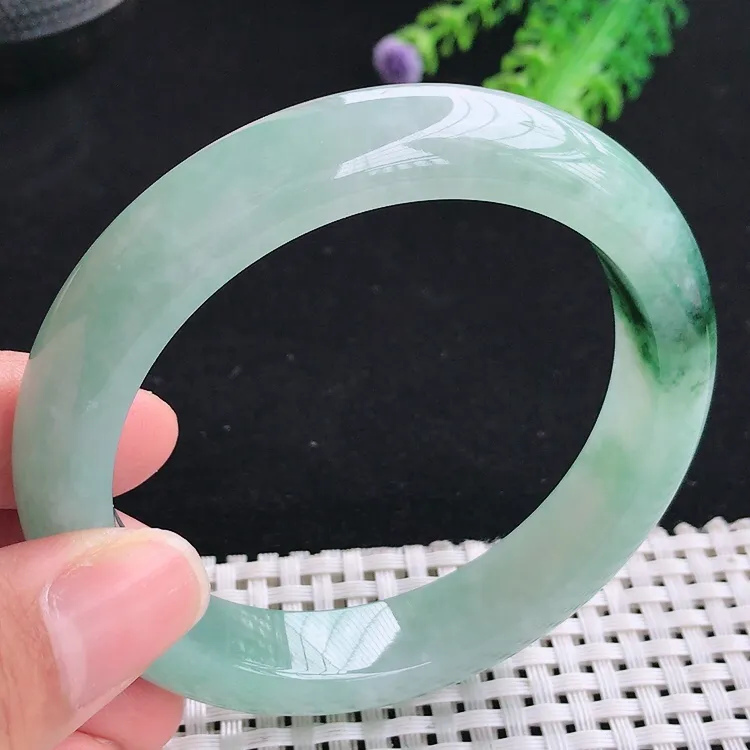 自然光58.7圈口老坑精美冰润起胶飘花手镯翡翠玉镯尺寸58.7/12.4/9