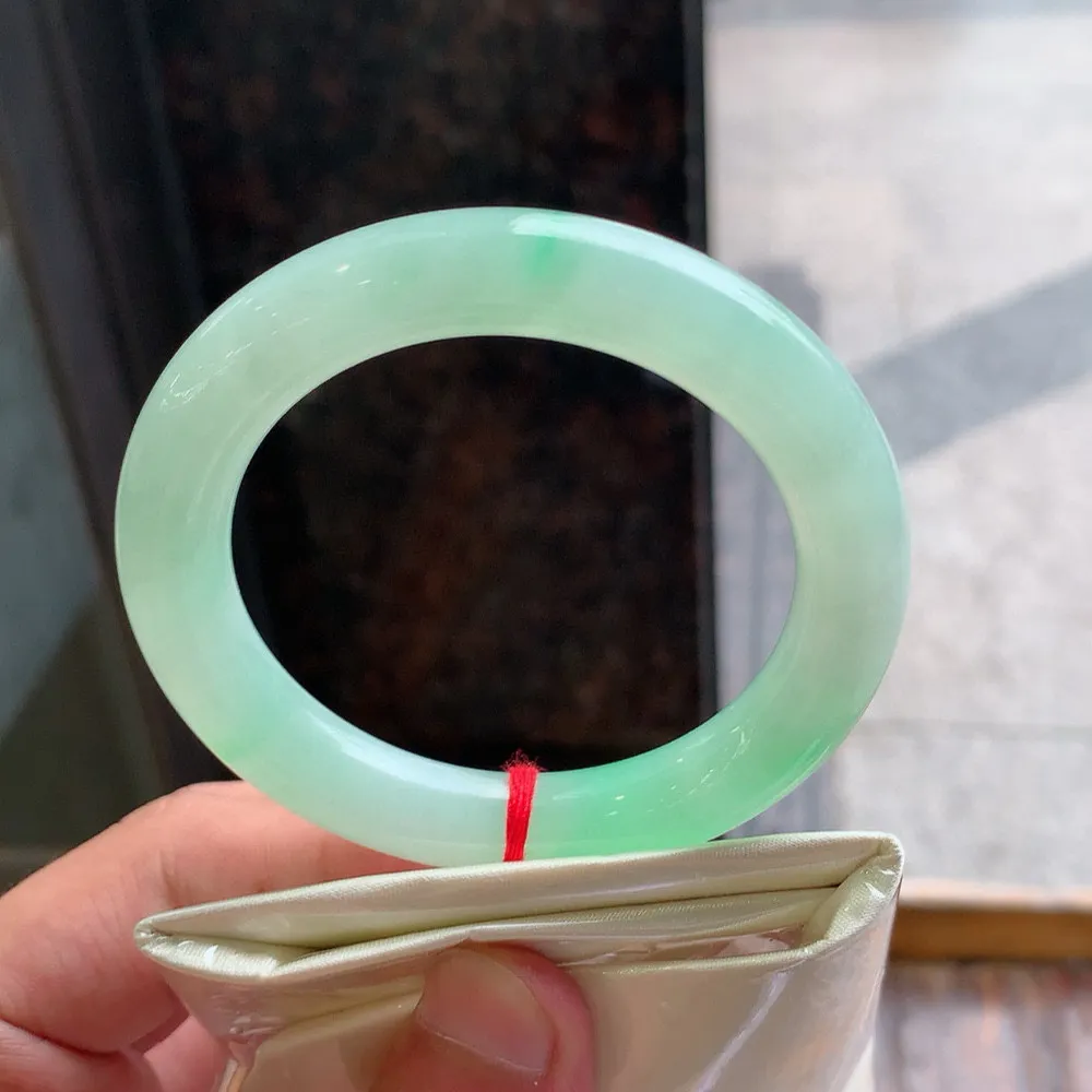 圆条冰阳绿 一丝细线 尺寸:53.6/10.3 种色俱佳