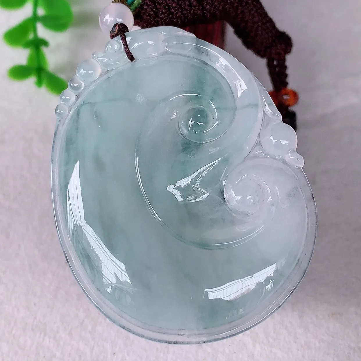 自然光实拍，大件冰种飘花翡翠如意吊坠，翡翠如意，上身效果非常美，饱满大气，工艺美，万事如意，如意一生 #46.8