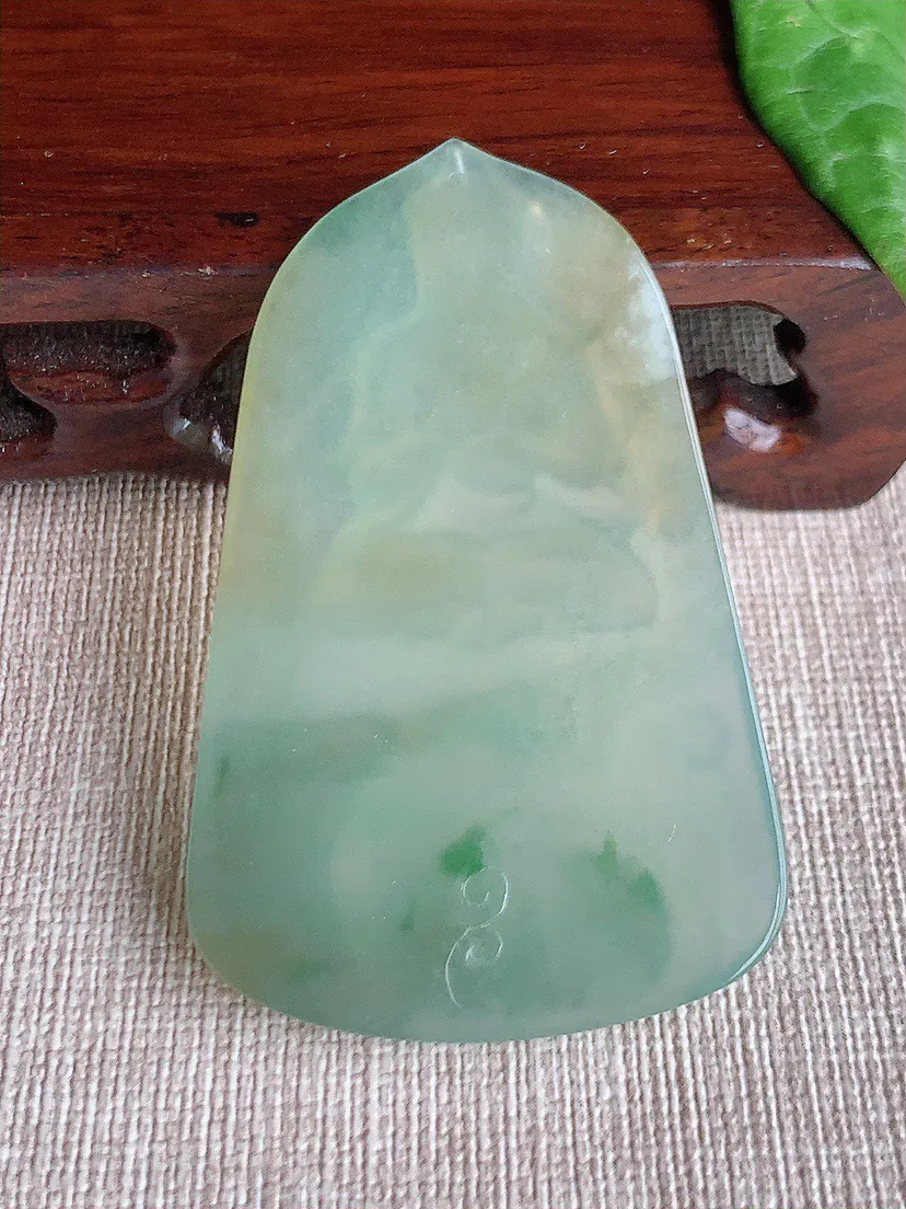 缅甸a货翡翠ddj老坑冰种飘黄翡飘花大日如来吊坠 整体59×37.4×4.8mm 22.00