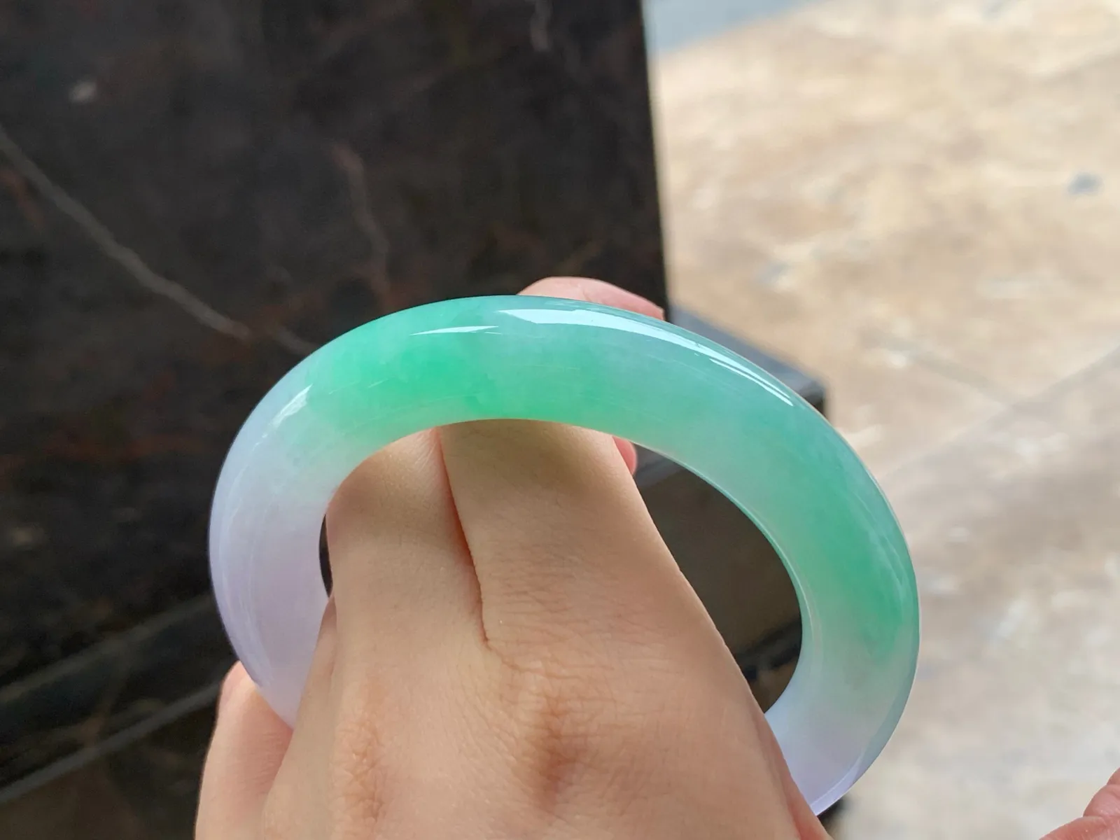 春彩福镯
水润清爽 58/12.8/13mm