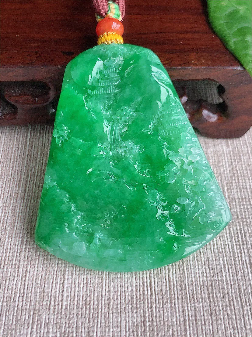 缅甸a货翡翠ddj老坑冰种阳绿意境山水牌吊坠  整体54×45×5mm 28.39