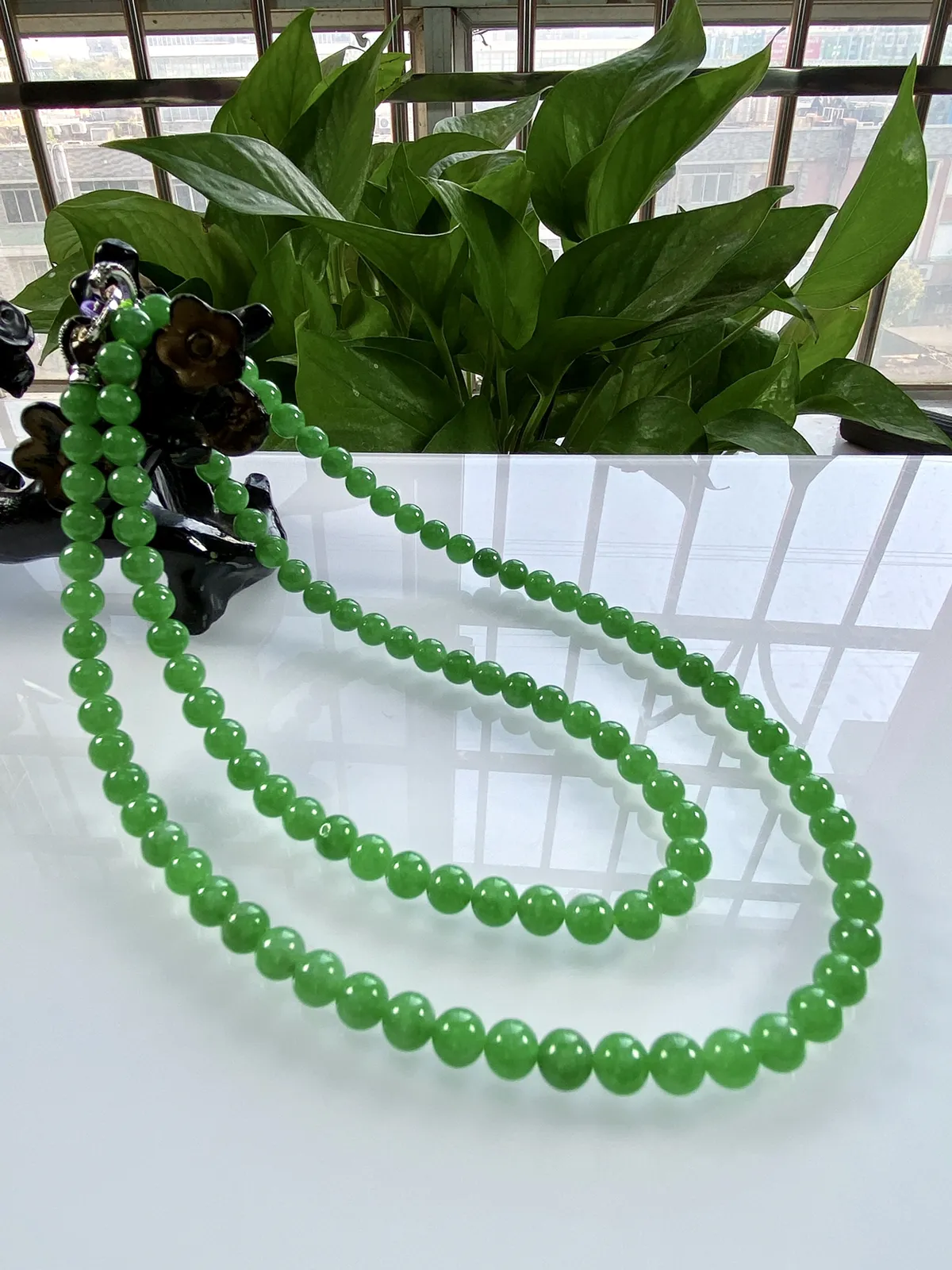 收藏级别，缅甸天然翡翠A货，卡6冰种起胶满绿浓阳绿圆珠项链手链，尺寸：6mm/108颗，长度650mm，重量：42.42g
