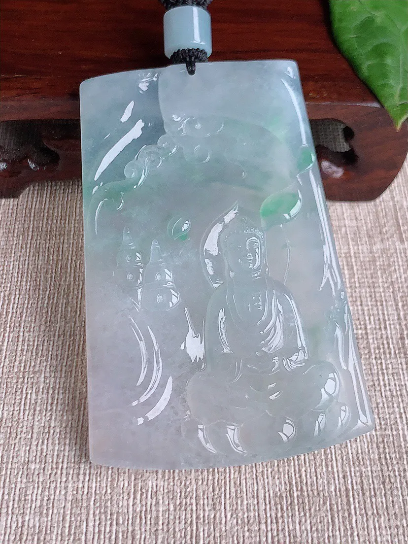 缅甸a货翡翠ddj老坑冰种飘绿大日如来吊坠 整体67.4×44×6mm 46.49