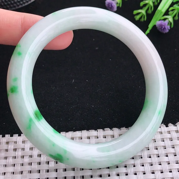 自然光58圈口老坑精美温润飘阳绿圆条手镯翡翠玉镯尺寸58/10.1/10.6