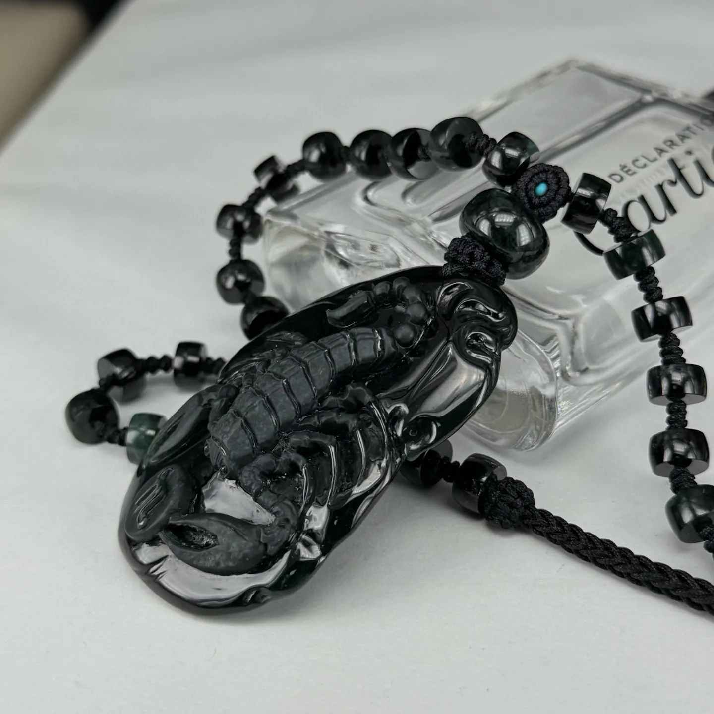 精品墨翠天蝎座 含墨翠珠链 种好色正 黑度极好 打灯通透 油性十