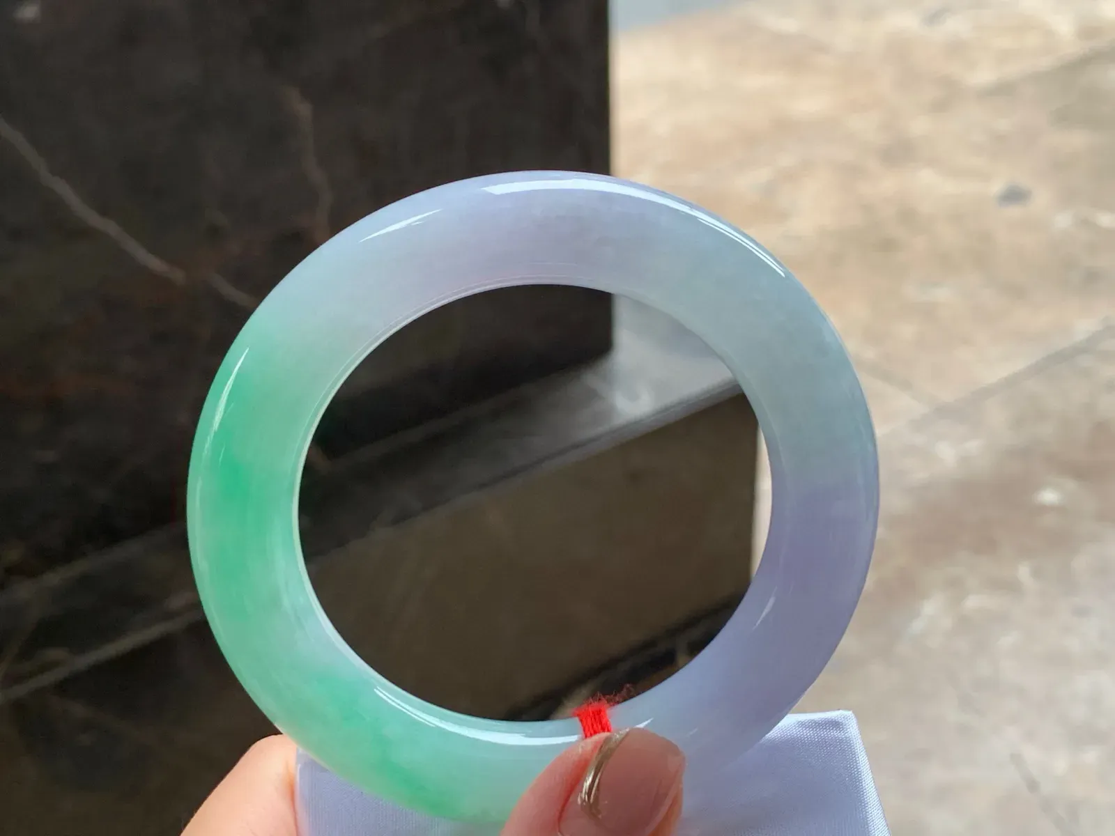 春彩福镯
水润清爽 58/12.8/13mm