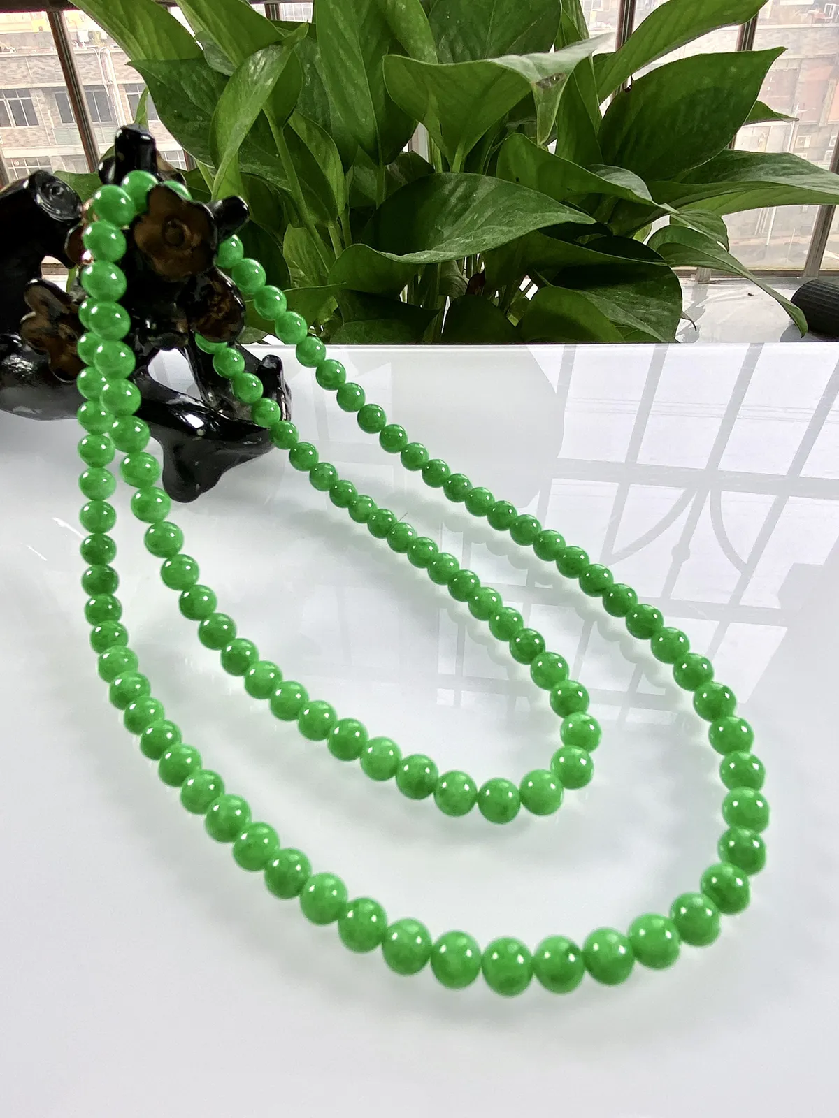 收藏级别，缅甸天然翡翠A货，卡6冰糯种起胶满绿浓阳绿圆珠项链手链，尺寸：6mm/108颗，长度630mm，重量：40.91g
