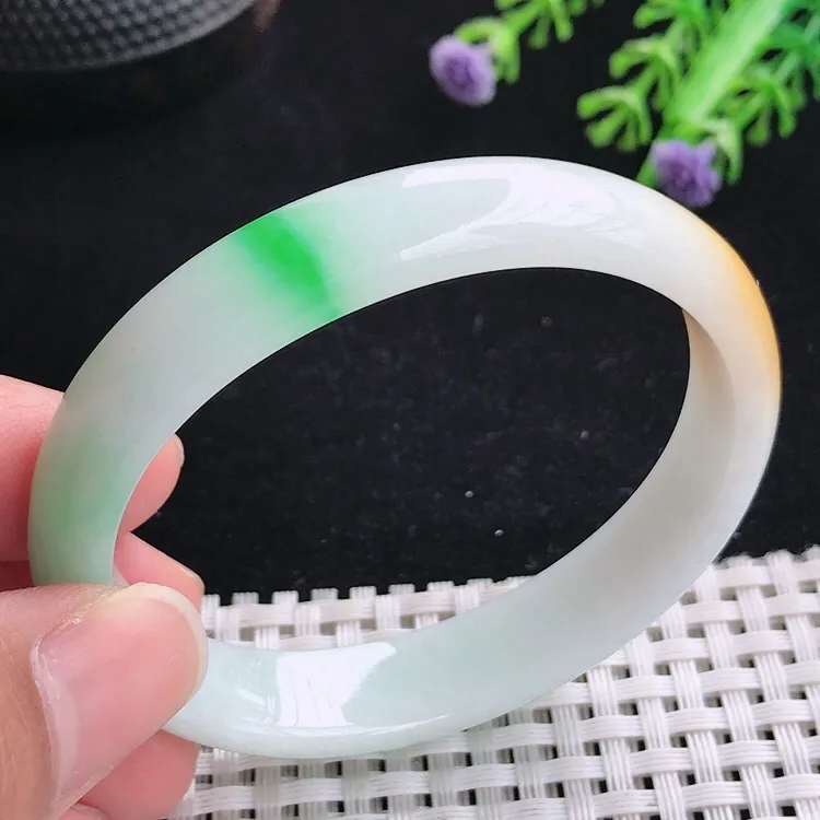 自然光54.5圈口老坑精美温润双彩飘绿贵妃手镯翡翠玉镯尺寸54.5/47/11.6/6.6