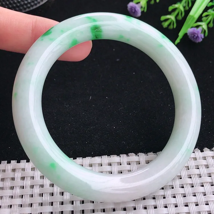 自然光58圈口老坑精美温润飘阳绿圆条手镯翡翠玉镯尺寸58/10.1/10.6