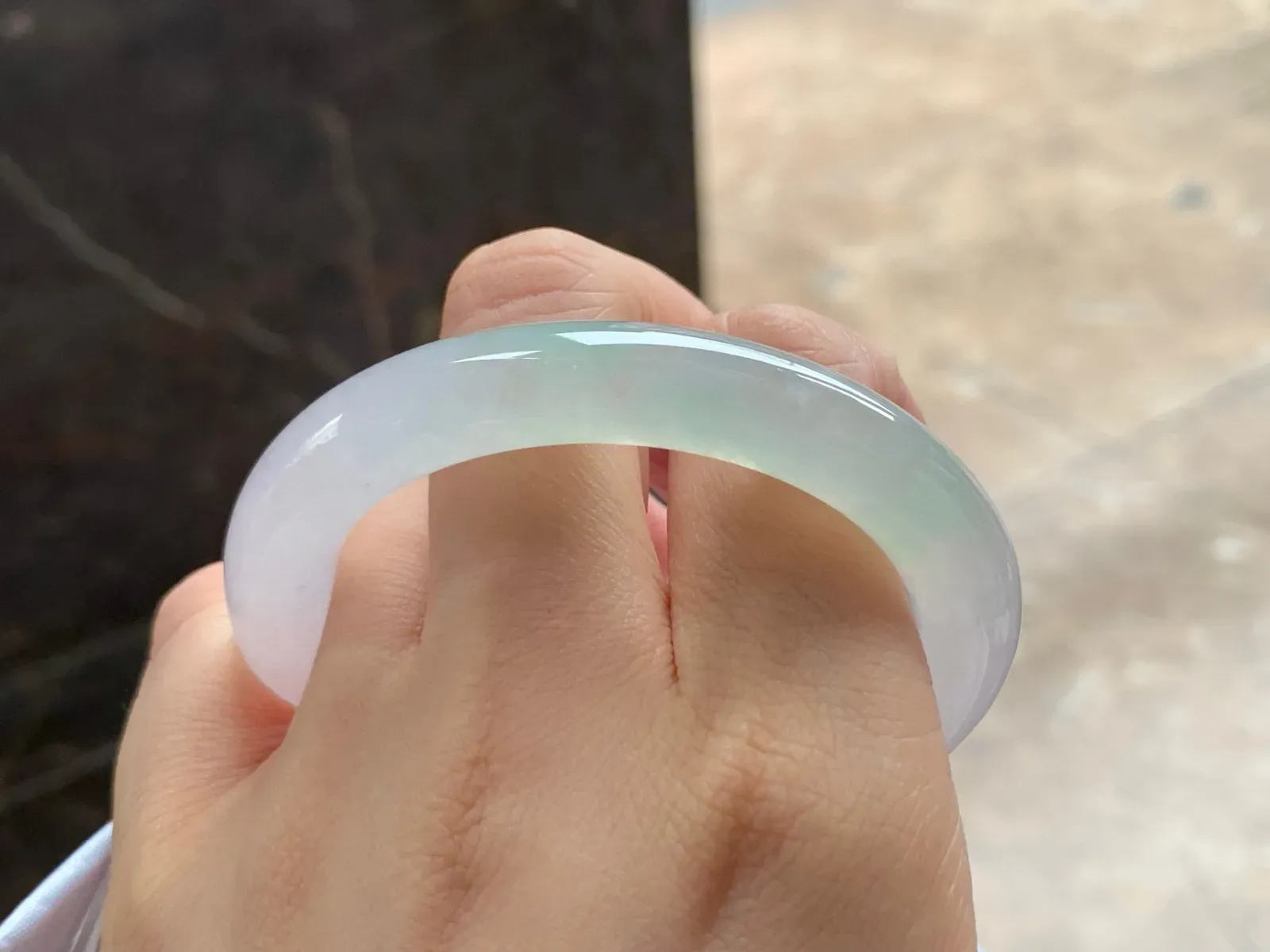 冰种福镯
清爽52/9.9/9.7mm