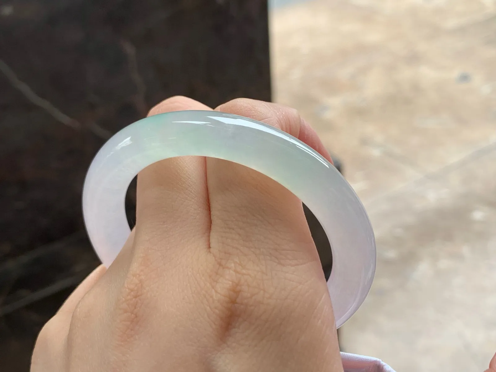 冰种福镯
清爽52/9.9/9.7mm